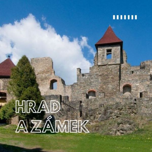 Hrad a zámek