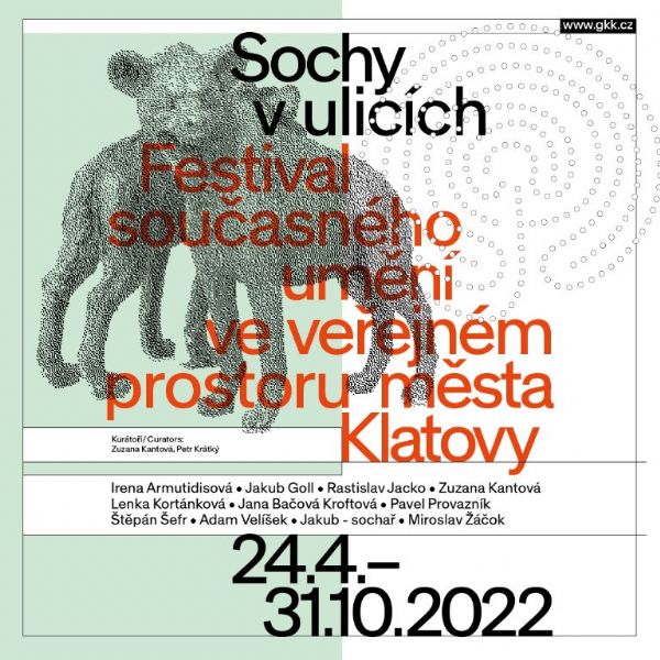 Sochy v ulicích 