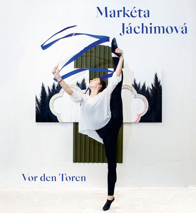 Markéta Jáchimová / Před branami